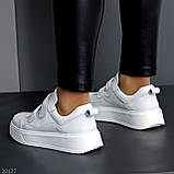 Білі шкіряні базові жіночі кеди на липучках колір на вибір, фото 8