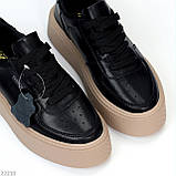 Чорні шкіряні кеди крипери з перфорацією на потовщеній бежевій підошві, фото 5