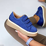 Яскраві замшеві сині кеди на липучках у стилі спорт-шик, фото 2