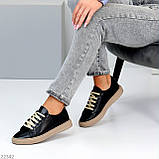 Чорні прошиті шкіряні кеди натуральна шкіра на бежевій підошві, фото 5