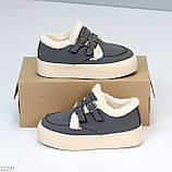 Сірі замшеві теплі автоледі з опушкою на потовщеній підошві, фото 8