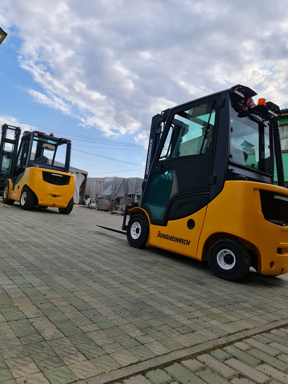 Кара Вилковий навантажувач Jungheinrich Diesel звужувачів DFG 320s