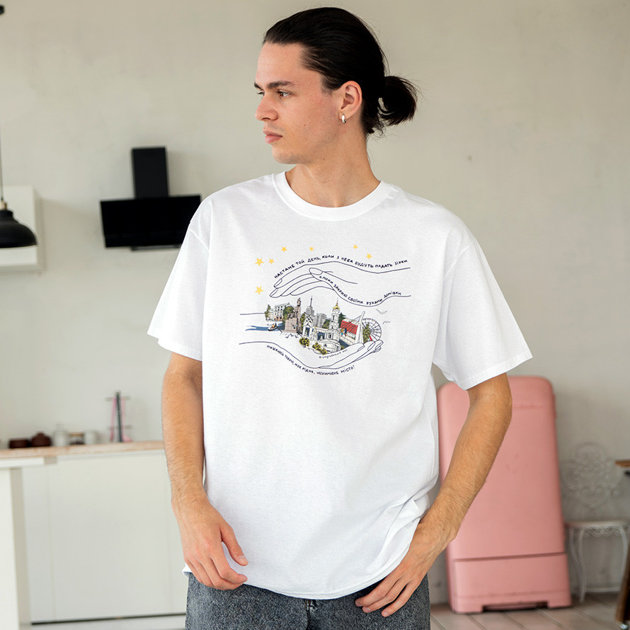 Футболка унісекс VYN - Харків - На долонях, фото 1