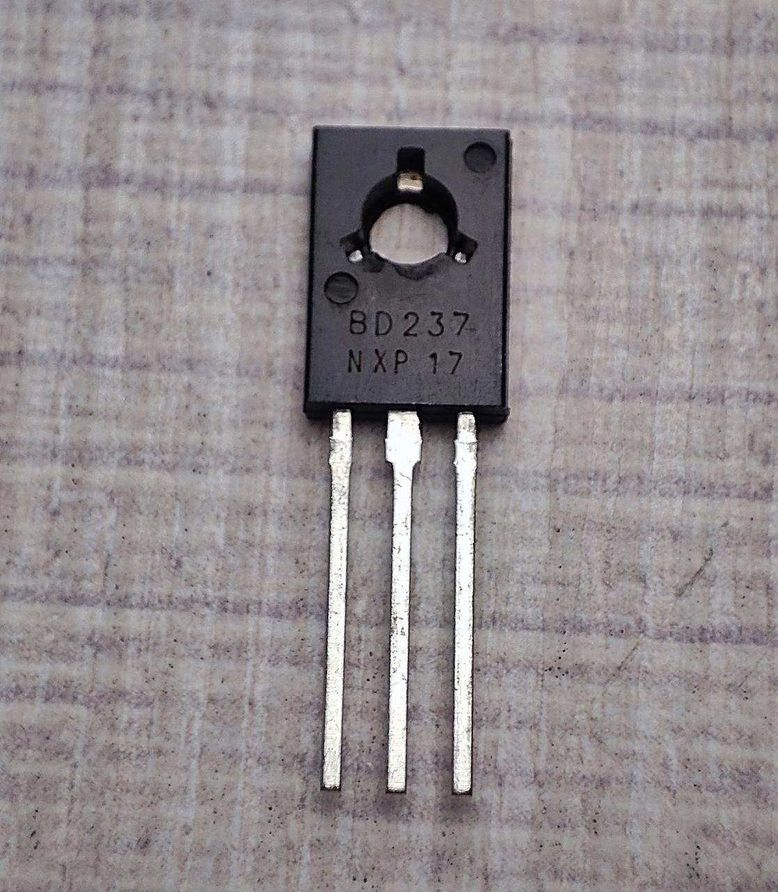 Транзистор КТ817Г BD237 NPN 100В 3(6)А TO-126