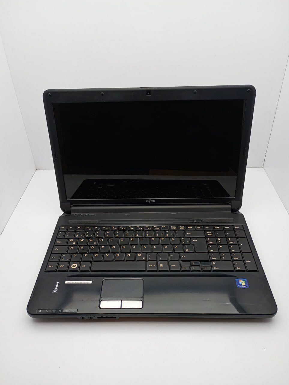 Б/в Ноутбук Fujitsu Lifebook AH530 15.6" 1366x768| Core i5-520M| 6 GB RAM| 500 GB HDD| HD 2000