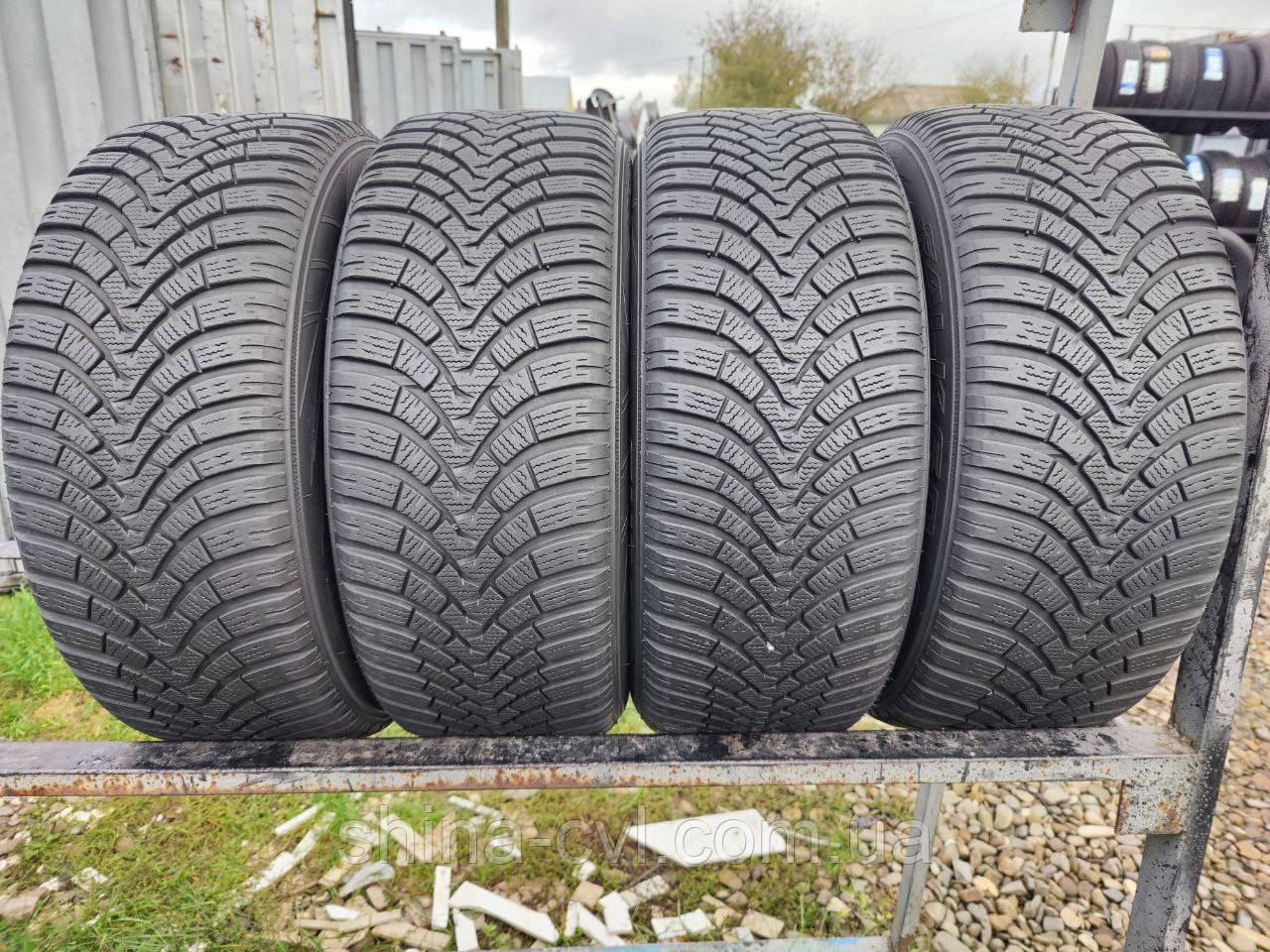Зимові шини 215 55 r16 93H Falken Eurowinter HS01