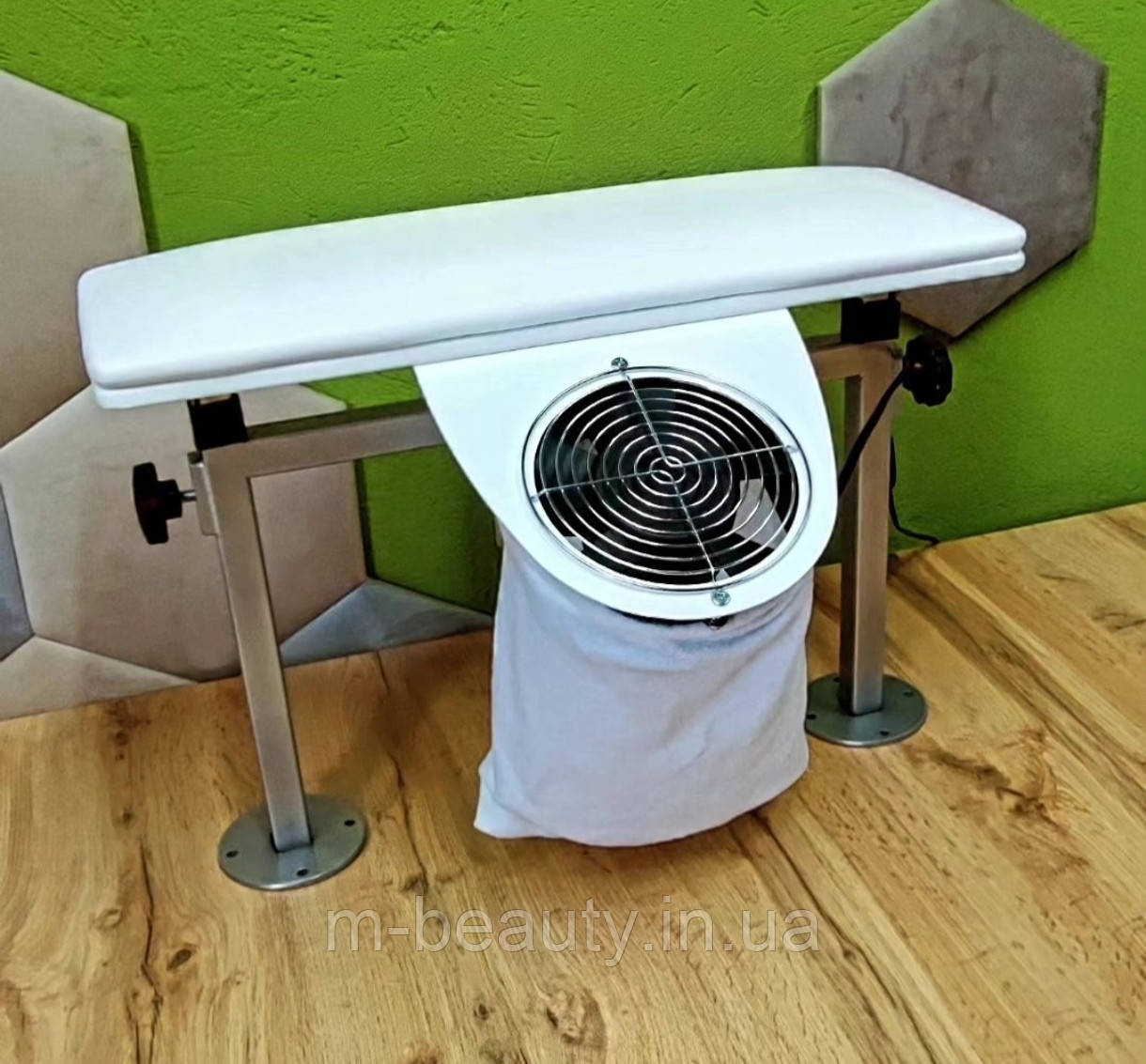 Підставка для ніг з педикюрною витяжкою підставка для педикюру Tertio 7 PLUS V, фото 1