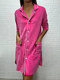 Велюрова нічна сорочка на гудзиках у насичено рожевому кольорі, фото 4