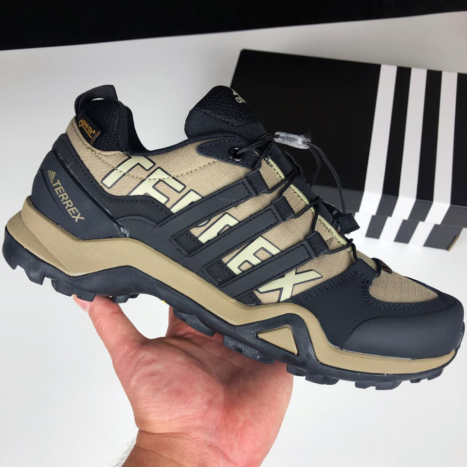 Чоловічі кросівки Adidas Terrex Swift R2 GTX термо-суглобові утеплені бежеві чорні