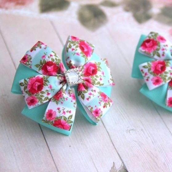 Бантики з репсової стрічки