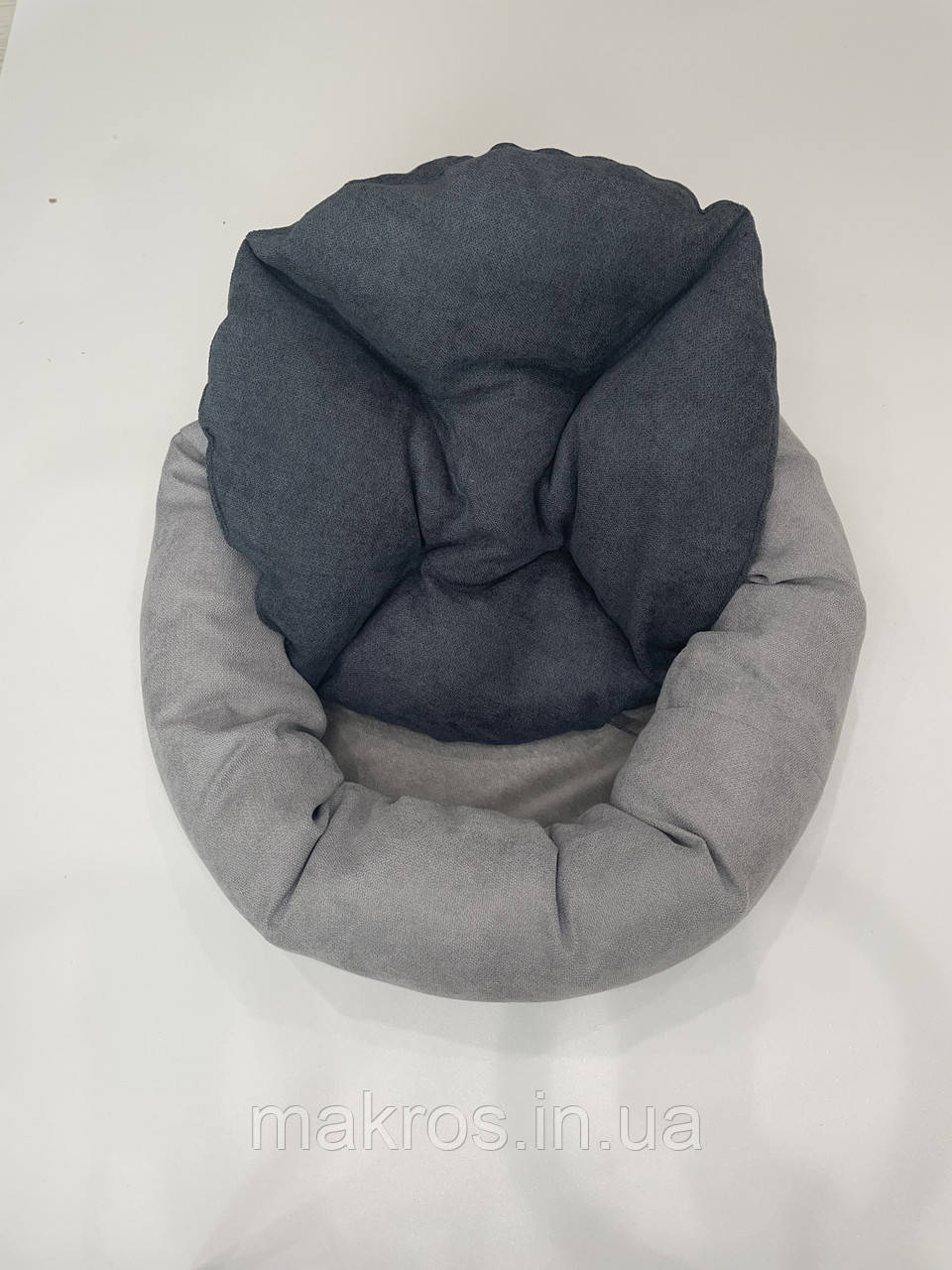 Лежак для котів і собак SKYPUFF 80 см Light Gray + Graphite