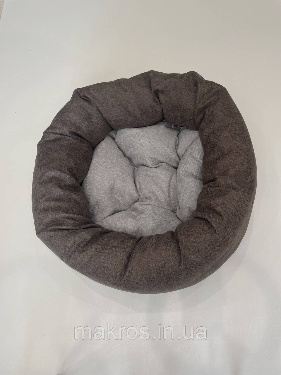 Лежак для котів і собак SKYPUFF 80 см Chocolate + Light Gray