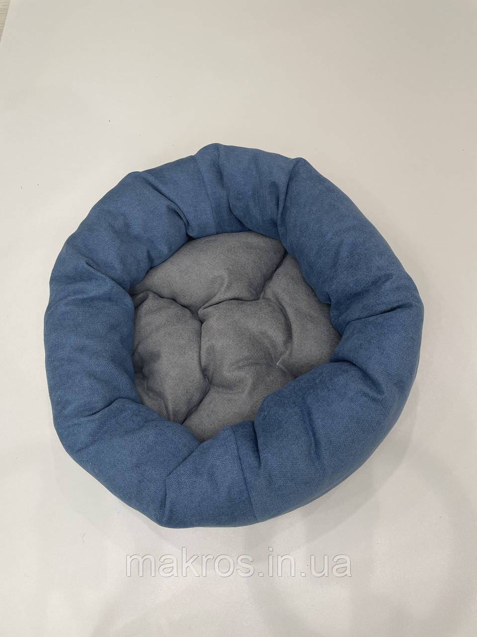 Лежак для котів і собак SKYPUFF 80 см Denim + Gray