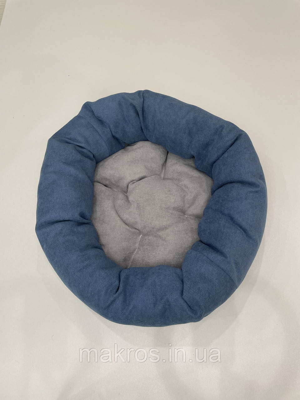 Лежак для котів і собак SKYPUFF 80 см Denim + Light Gray