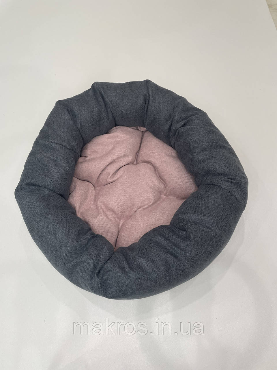Лежак для котів і собак SKYPUFF 80 см Graphite + Dusty Rose