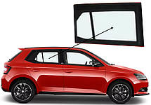 Бічне скло Skoda Fabia 2014-2021 задніх дверей праве