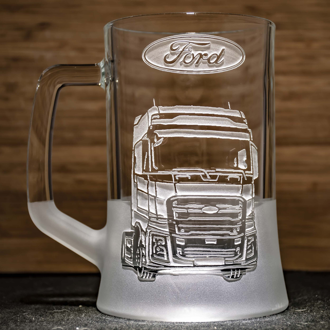 https://images.prom.ua/6301020941_w1280_h1280_pivnoj_bokal_s_gravirovko__yagach_ford_f_max_001.jpg?fresh=1
