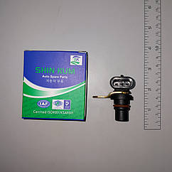 94705176 Датчик розподівала Ланос/Авео (1,6) з металевим кронштейном (SHIN KUM)