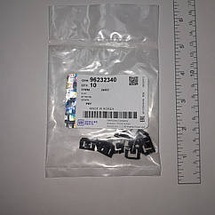 96232340 Скоба кріплення шахти магнітофона Ланос мала (GM)