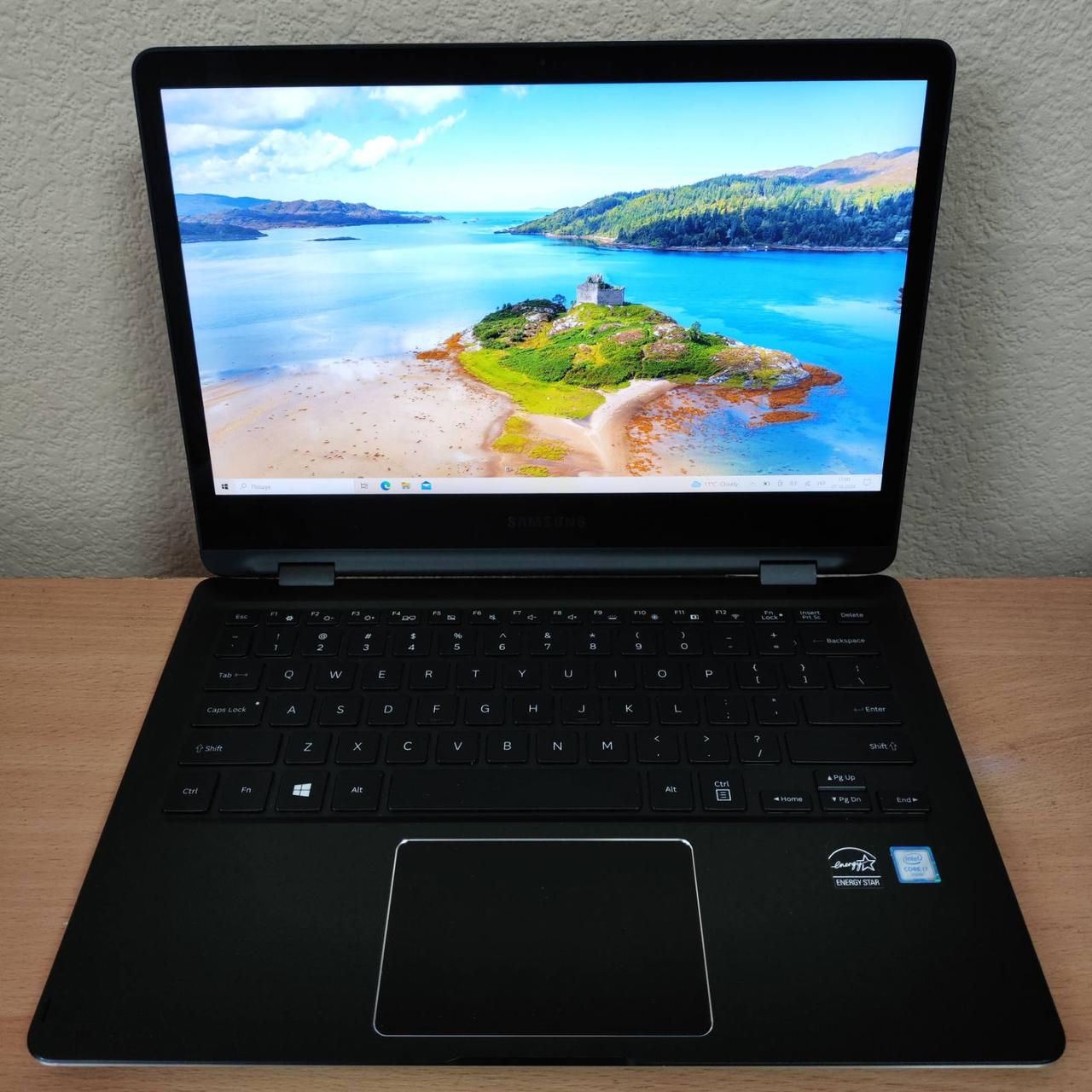 Ноутбук ультрабук SAMSUNG 9 Spin 13.3" QHD+ (3200x1800) Touch i7-6500U/8GB LPDDR3/256 SSD MicroSD/HDMI