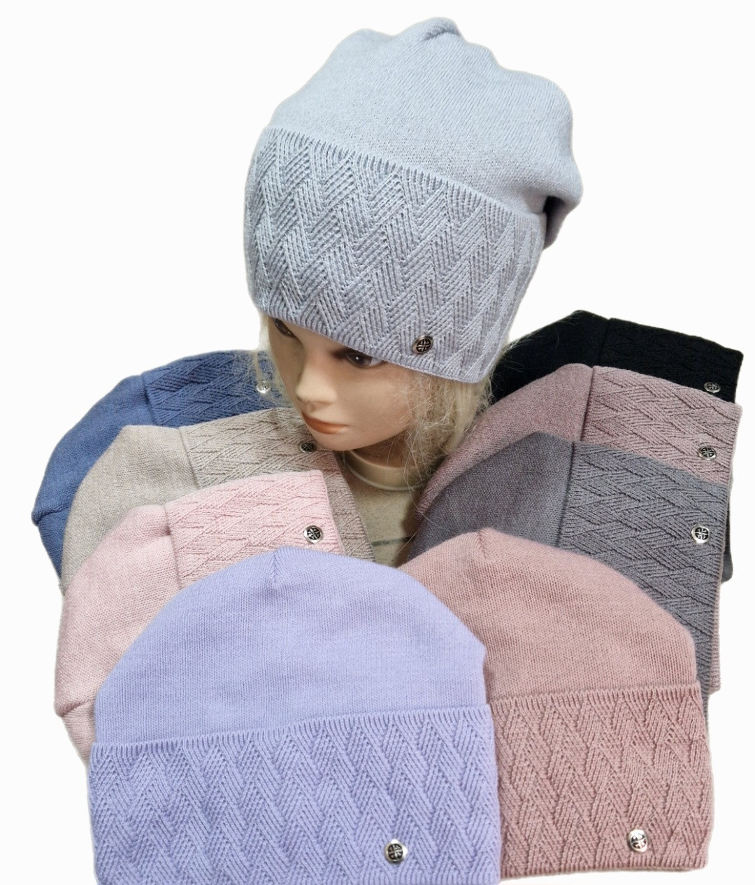 Оптом Шапка жіноча зима з закотом на флісі