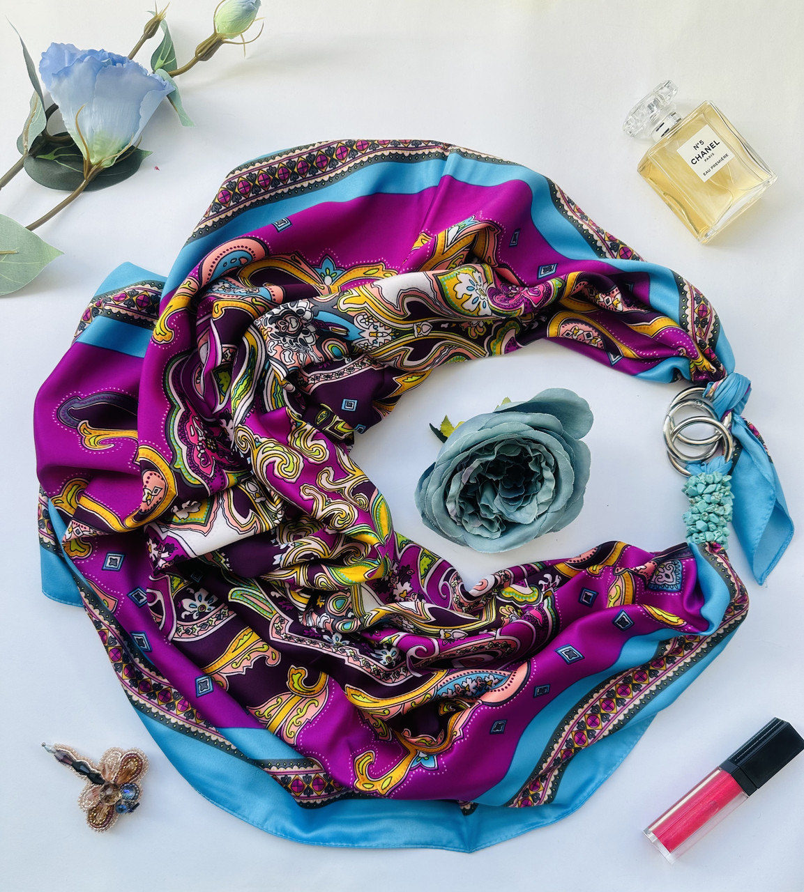 Дизайнерська хустка "Колейдоскоп любові" від бренда My Scarf, подарунок жінці, прикрашений натуральним каменем