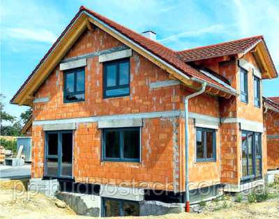 будівництво цегляного будинку