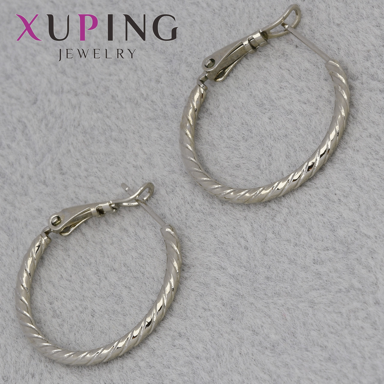 Серёжки женские фирма Xuping Jewelry родий кольцо конго с узорами  размер изделия 25х2 мм