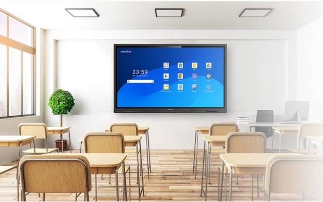 Приклад використання інтерактивної панелі Newline TT-7523QA