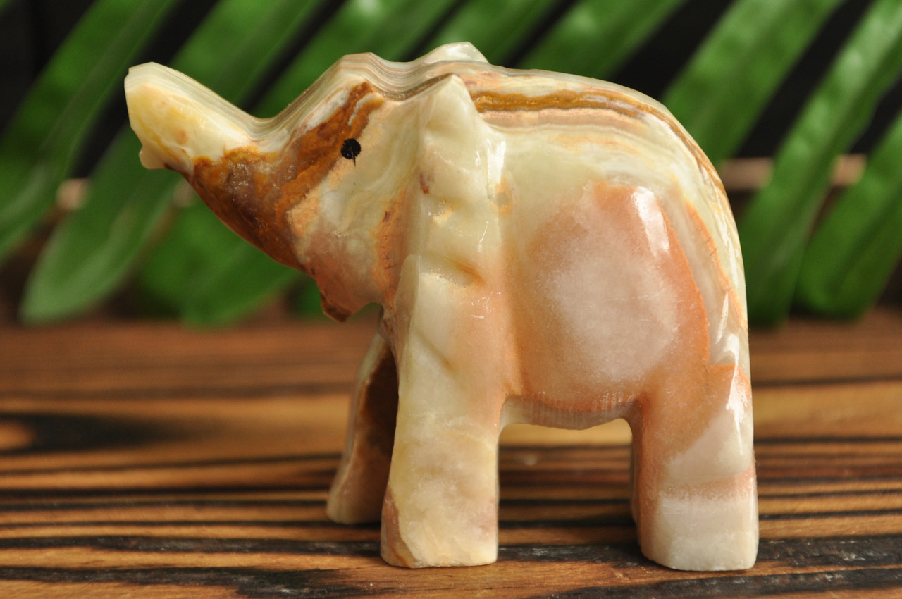 Слон з натурального каменю онікс, 8 х 6.5 х 3 см (колір, як на фото), фото 1