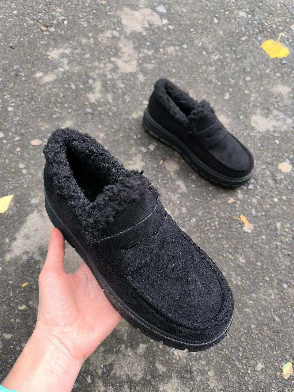 Мокасини автоледі ЧОРНІ замшеві з хутром на високій підошві лофери уги короткі зима жіночі