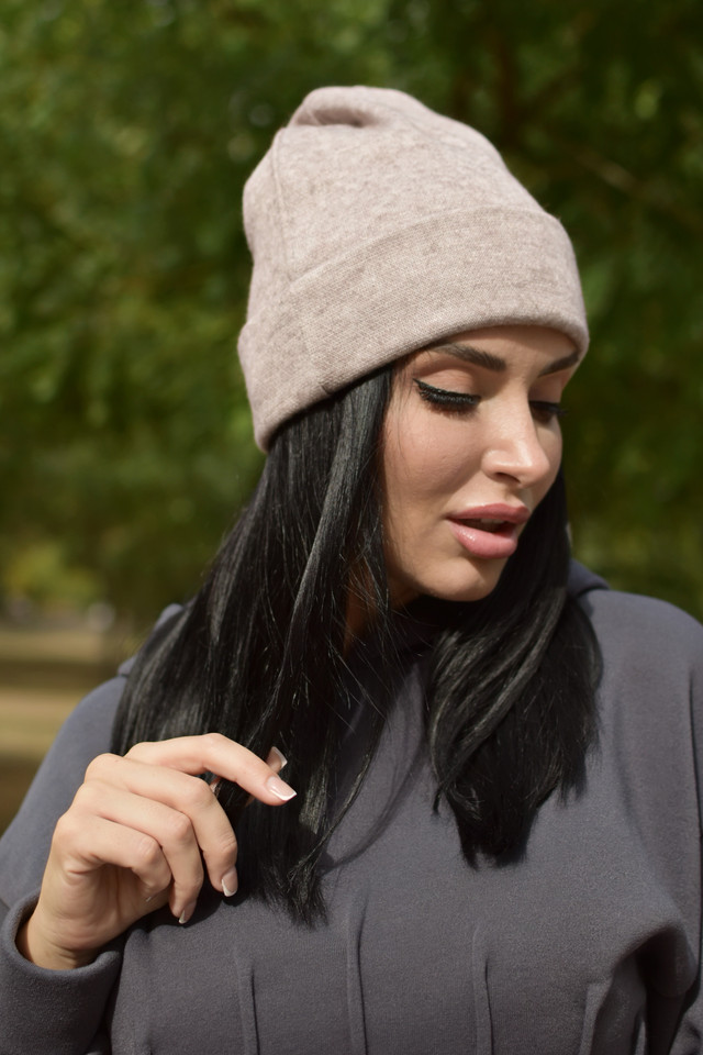 Жіноча шапка трикотажна оптом