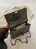 Жіноча класична сумка 10368 на ланцюжку сіра, фото 6