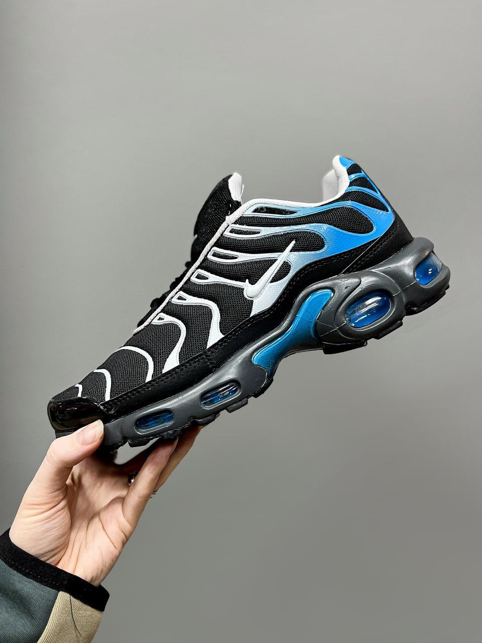 Чоловічі спортивні кросівки Nike Air Max Tn Blue/Black/White (чорні з блакитним) повсякденні NK715 Найк vkross