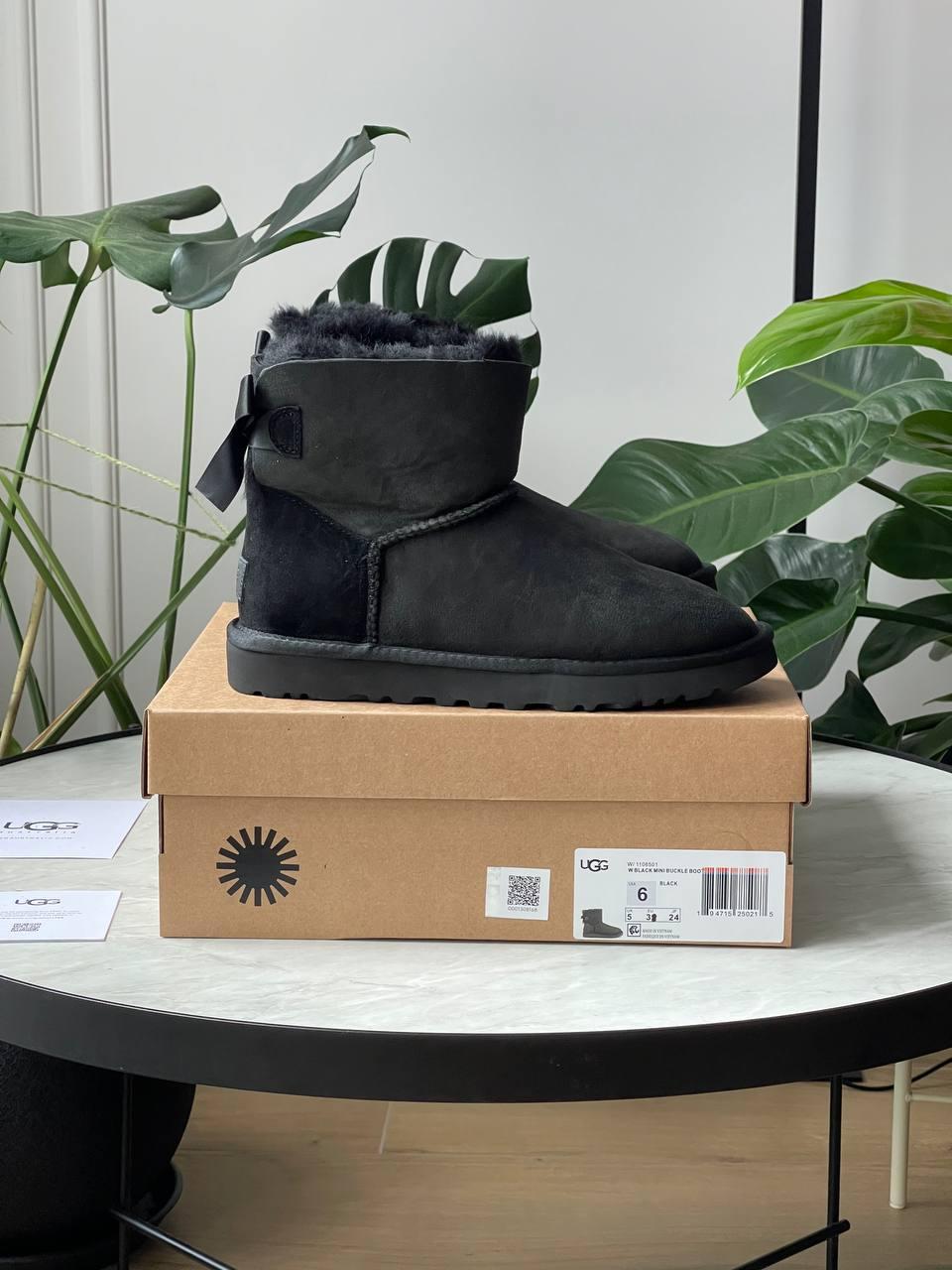 Жіночі повсякденні уги UGG Bailey Bow Suede Black (чорні) модне зимове взуття 0123 Уги vkross