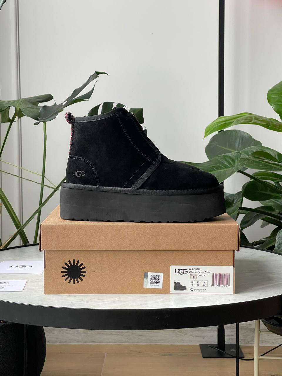 Жіночі високі уги UGG Neumel Platform Zip Slipper Black (чорні) модні зимові черевики 1427 Уги vkross