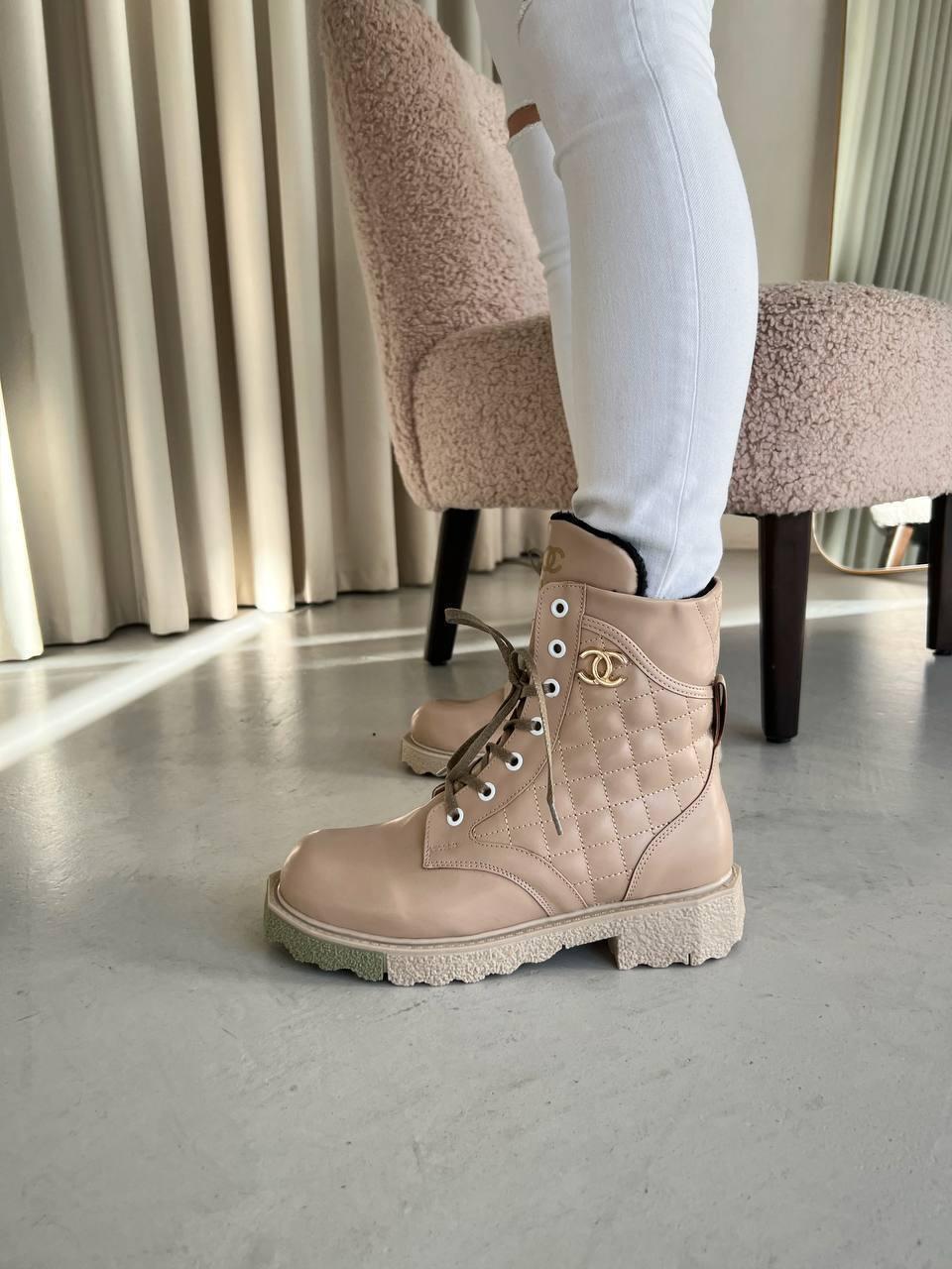 Жіночі зимові черевики Chanel Boots Beige Fur (бежеві) високі чоботи на шнурівці хутро artCh001 vkross