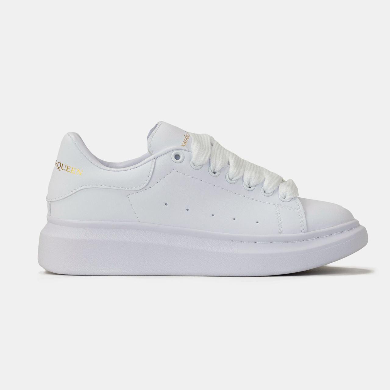 Жіночі демісезонні кросівки McQueen White (білі) низькі модні черевики art0777 МакКуїн vkross