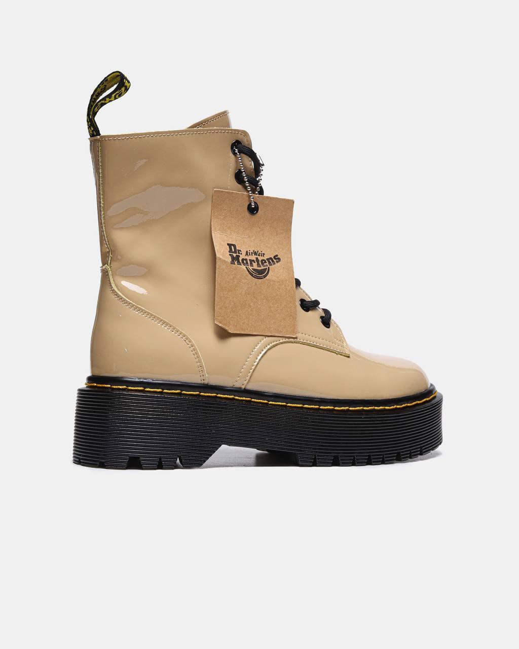 Жіночі стильні черевики Dr. Martens Jadon Beige Patent (бежеві) високі повсякденні черевики d883 Мартінс vkross