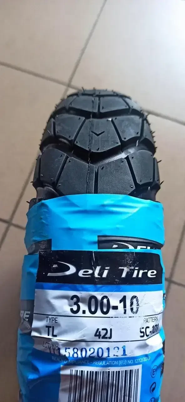 Покришка на скутер безкамерна 3.00-10 (Deli Tire SC-101), фото 1