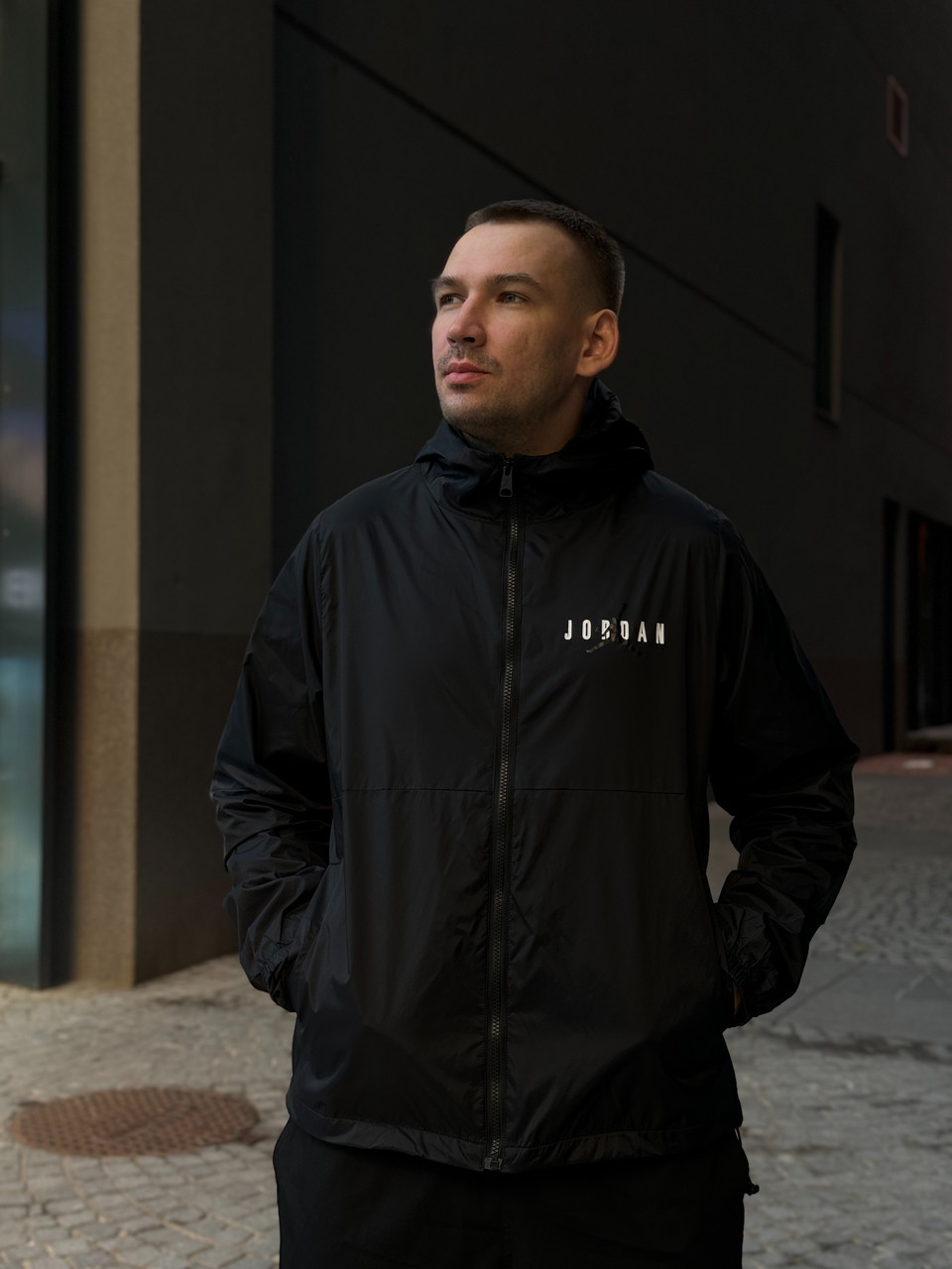 Вітровка чоловіча Jordan Essential HBR / DV7650-011