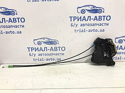 Замок двері передній правий Toyota Avensis T25 1.8 БЕНЗИН 1ZZFE 2003 (б/в)