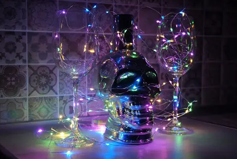 Гнучка мідна гірлянда на батарейках РОСА крапля 50LED DL 2.3м мультиколор