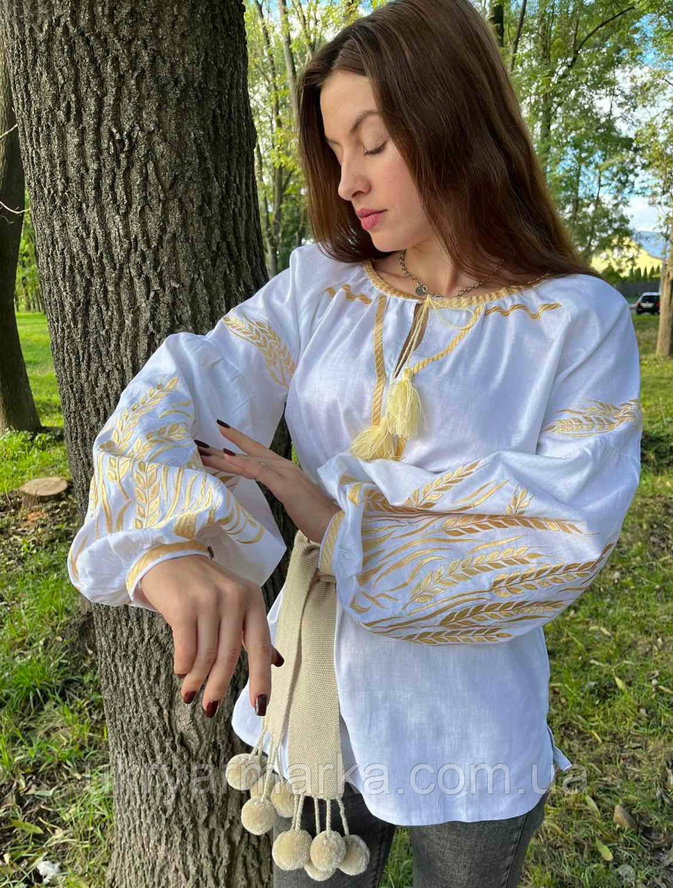 Сорочка жіноча з крупними колосками  "Ярина" на льоні вишита