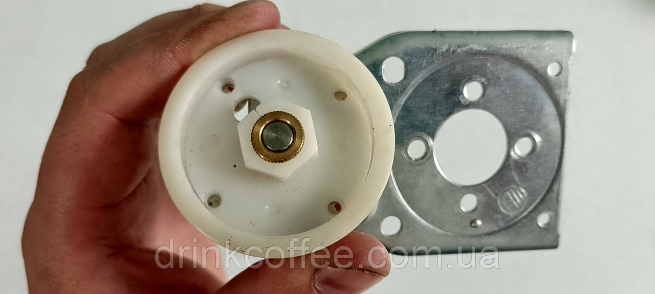 Вал шпиль шпилька редуктора із шестірнею для кавомашина DeLonghi ESAM 4500_11 Pronto Cappuccino б/у_дефект, фото 1