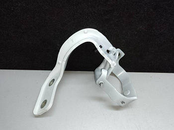 Петля кришки багажника AUDI Q5 08-16 8R CPMB 2.0 TFSI 2015 прав. (б/у)