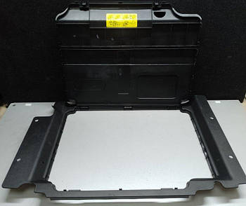 Ніша запасного колеса AUDI