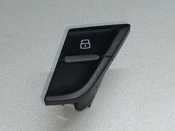 Кнопка центрального замка AUDI Q5 08-16 8R CPMB 2.0 TFSI 2015 задн. лев. (б/у)