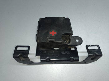 Блок запобіжників моторний відсік AUDI