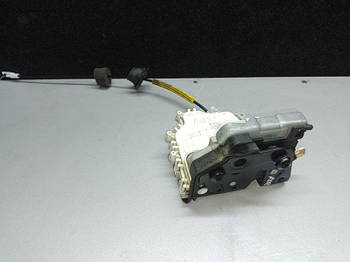 Замок двери AUDI Q5 08-16 8R CPMB 2.0 TFSI 2015 перед. прав. (б/у)